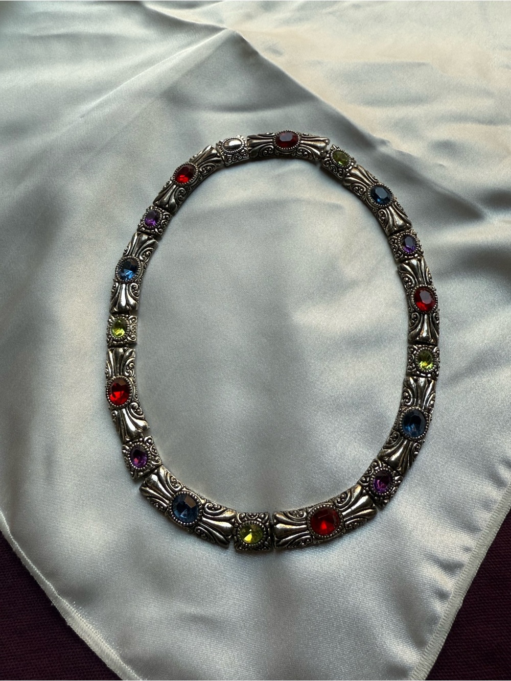 Multicolor Vintage-Style Silver Tone Gemstone Necklace
